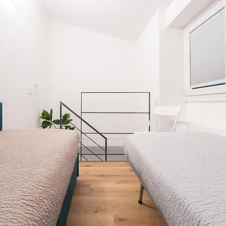 Apartment Sweet *